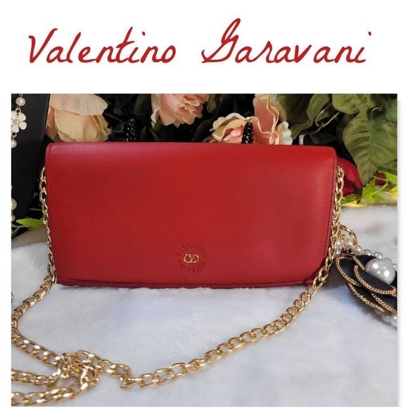 NWOT Valentino Garavani Leather Wallet GORGEOUS AUTHENTIC - Picture 1 of 17
